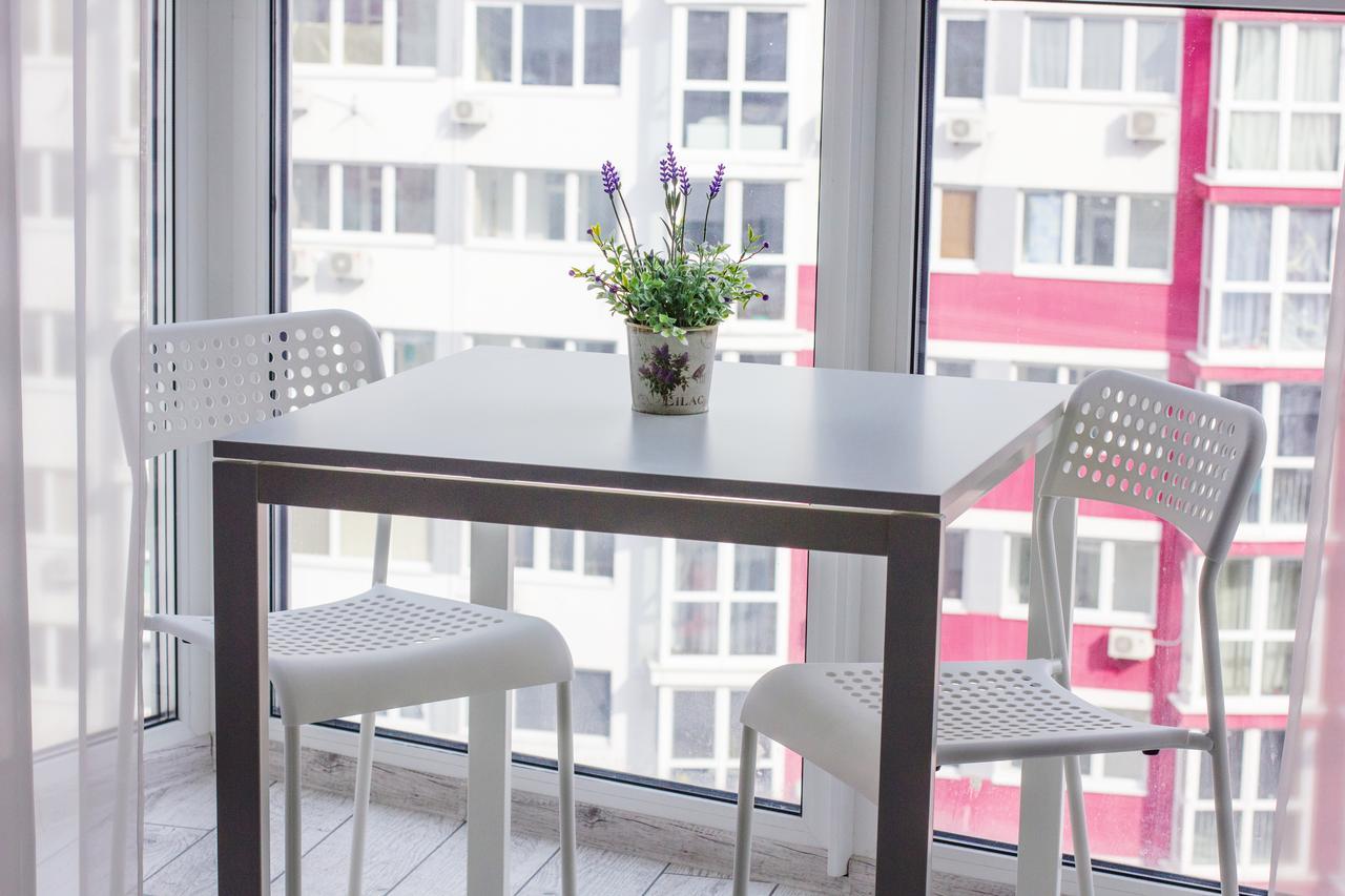 East Residence White Kiev Luaran gambar